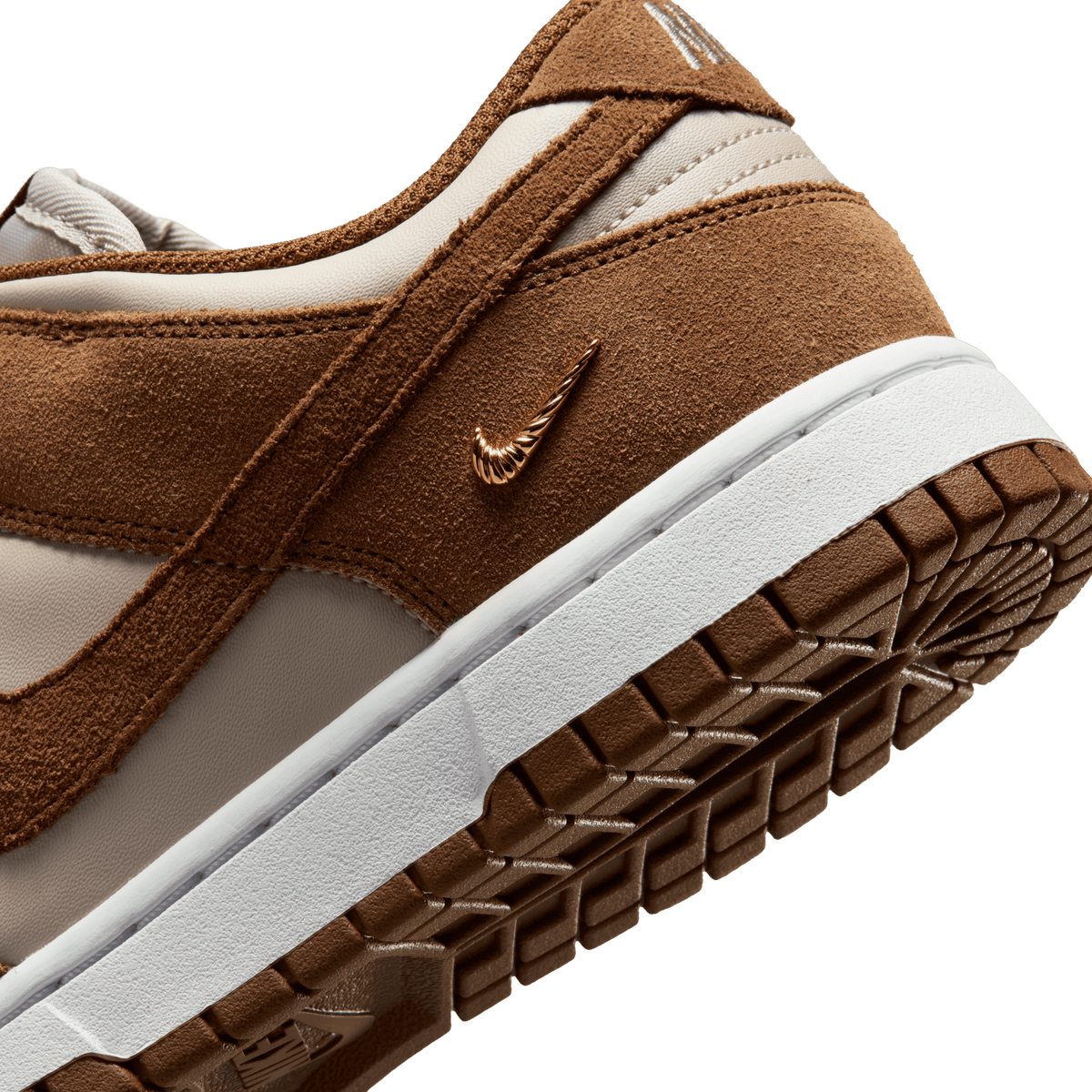 Women's Dunk Low Suede "Light British Tan Cream"