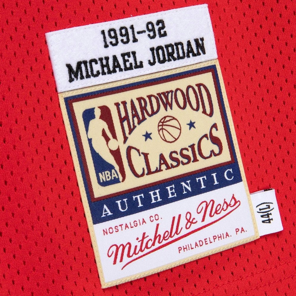 Authentic Michael Jordan Chicago Bulls NBA 1991-92 Jersey