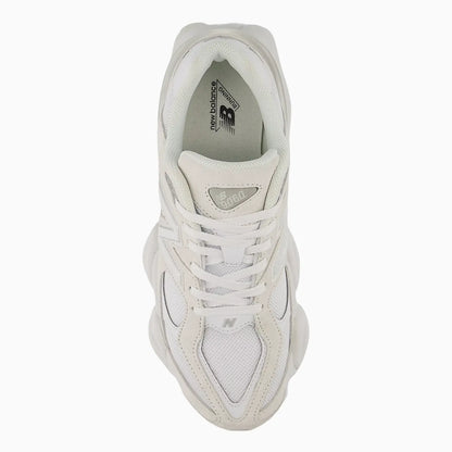 9060 "Reflection White"