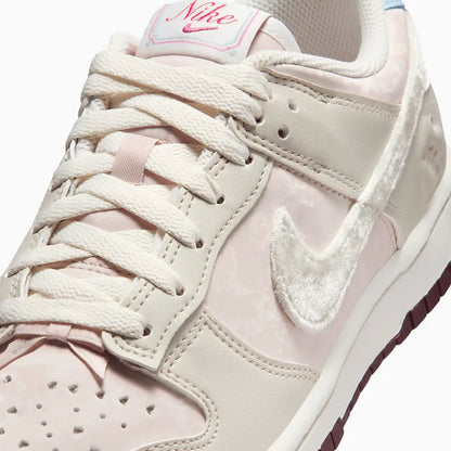 Women's Dunk Low "Valentine's Day"